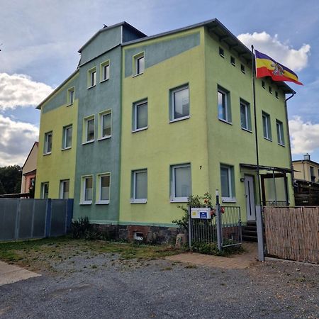 Familienfreundliche Fewo Mv Malchin Buitenkant foto